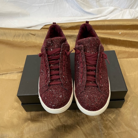 Gianni Bini Zoric Sneakers - Picture 1 of 5